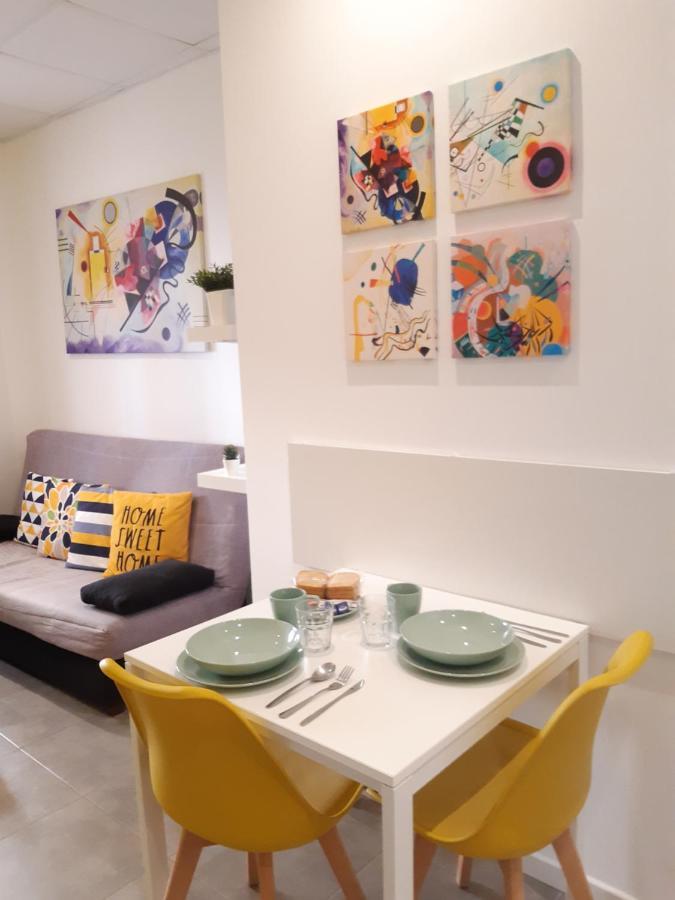 The Yellow Corner Apartment Аліканте Екстер'єр фото